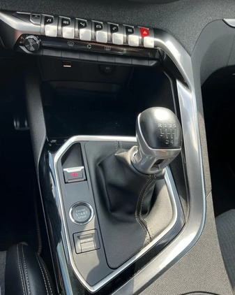 Peugeot 3008 cena 87800 przebieg: 49000, rok produkcji 2019 z Opatów małe 172